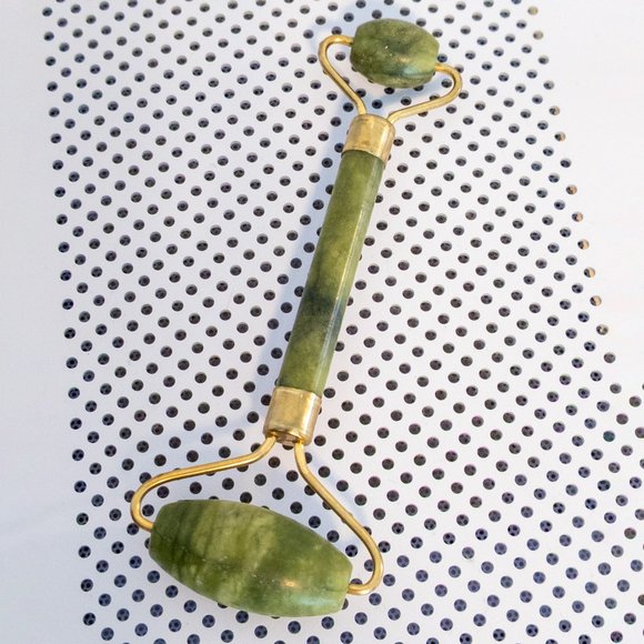 Jade Roller Gold Green Facial Beauty Tool Double Sided Handheld Massage Skin - Picture 1 of 2